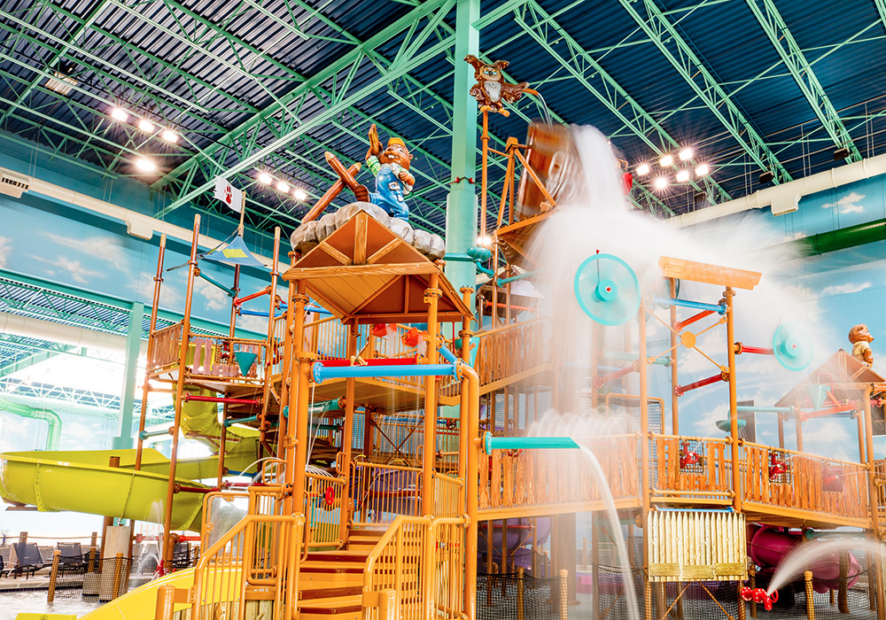 The World's Coolest Indoor Water Parks  Indoor waterpark, Water park,  Beautiful places to travel